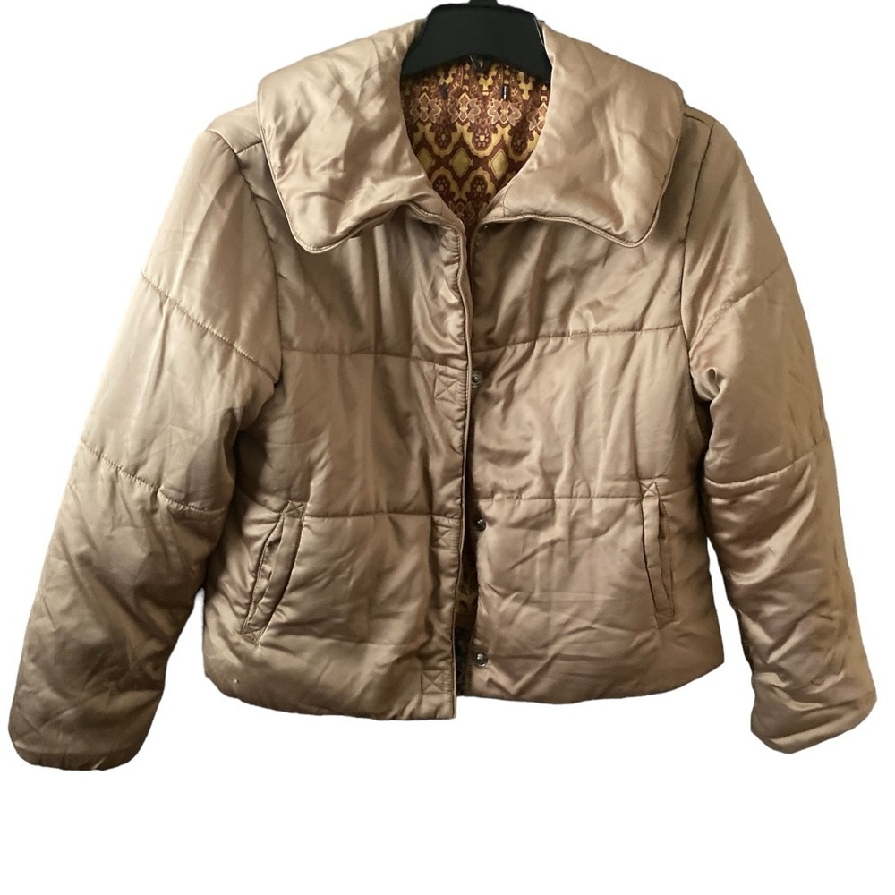 Beige/Gold Puffer Jacket Size Large